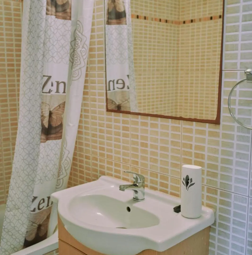 Rosam Seaview Holiday Apartment 아이아 나파