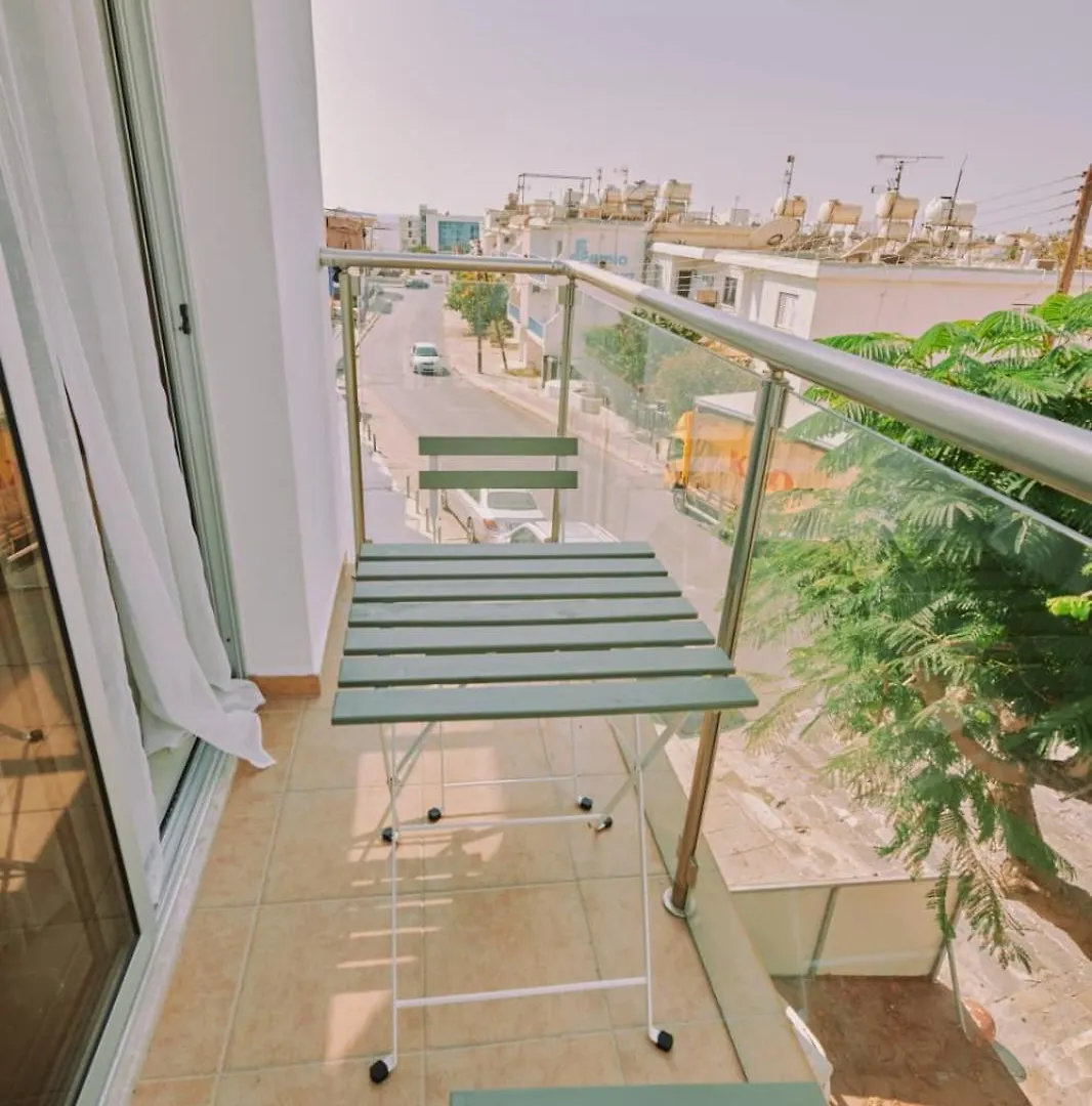 Rosam Seaview Holiday Apartment 아이아 나파