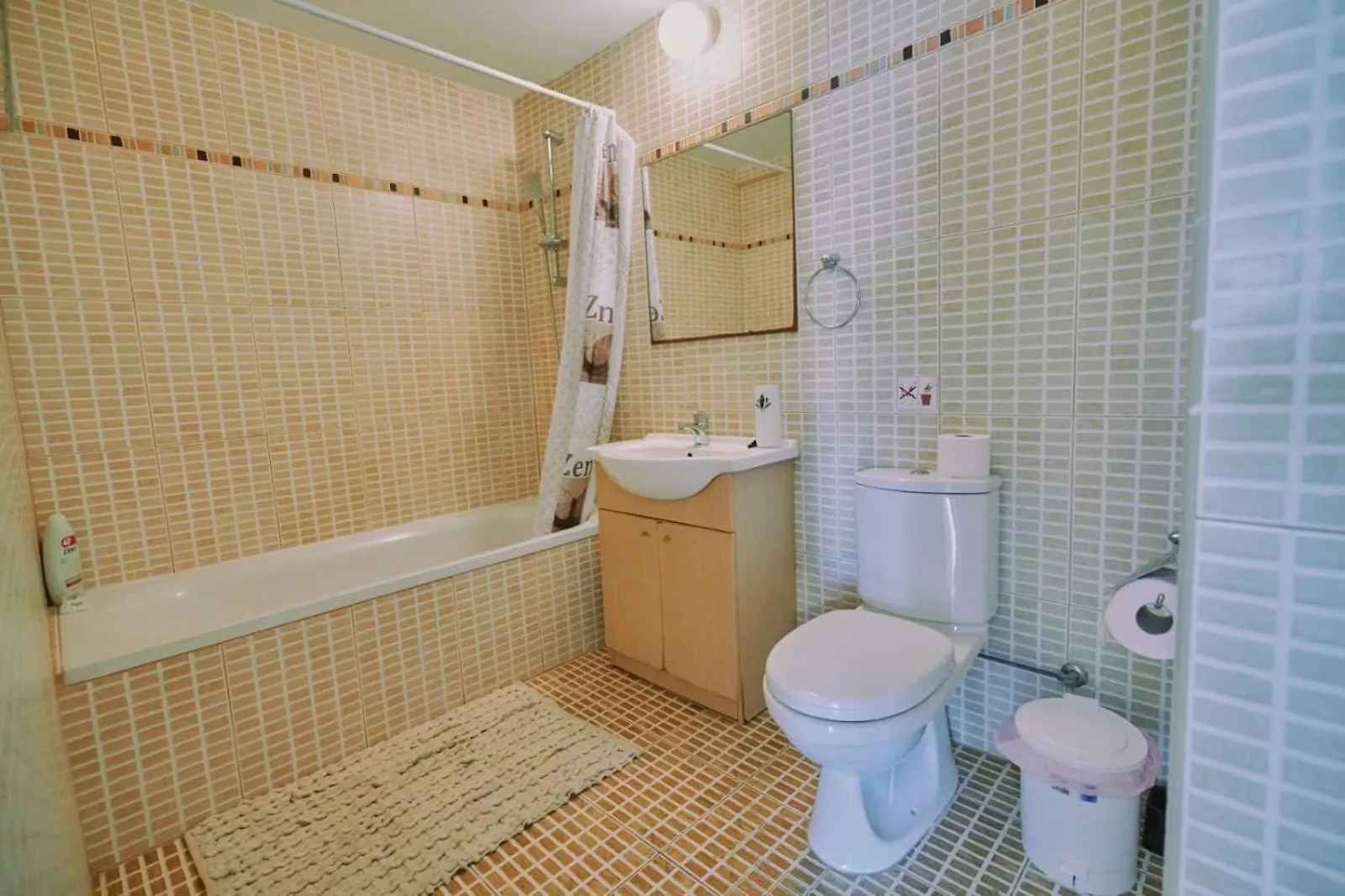 Rosam Seaview Holiday Apartment 아이아 나파