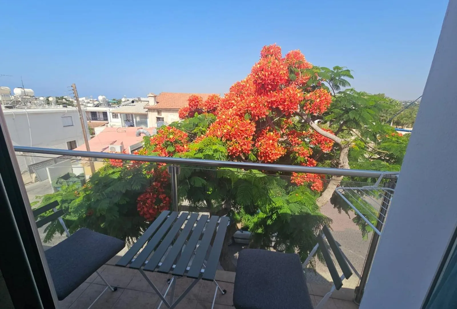 Rosam Seaview Holiday Apartment 아이아 나파